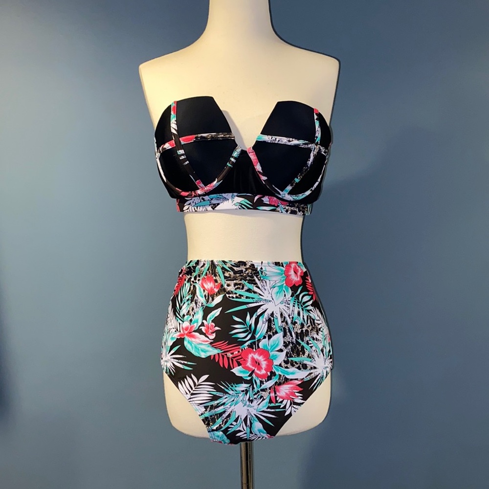 NWOT | Bikini | XL